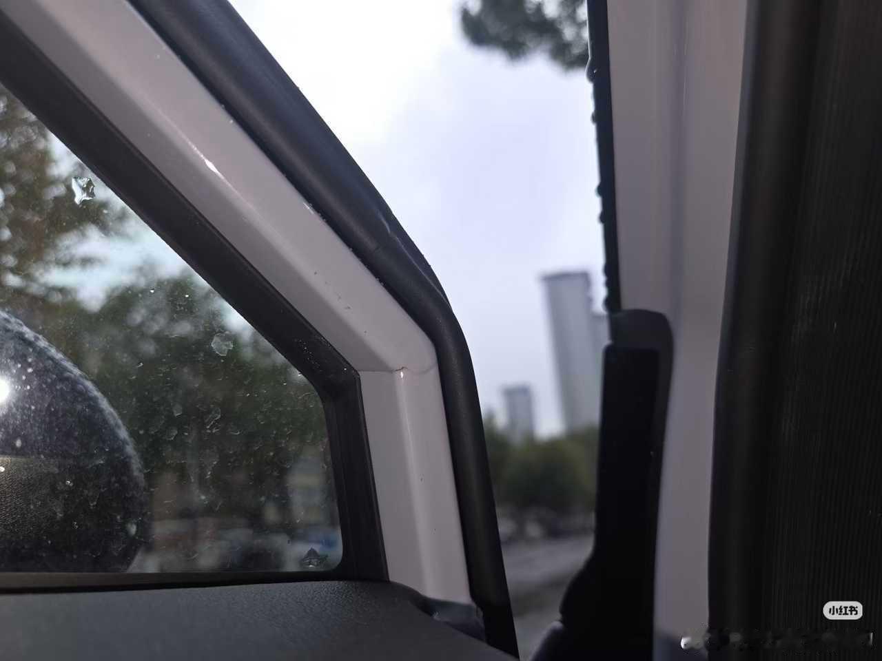 一个粉丝问我，为什么蔚来萤火虫车门会生锈？我推测的原因（谨供参考）【焊缝位置油漆