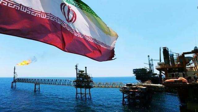 不是伊朗愿意上当，而是没有办法了，只能同意停火，因为伊朗比美国更需要停火，需要时