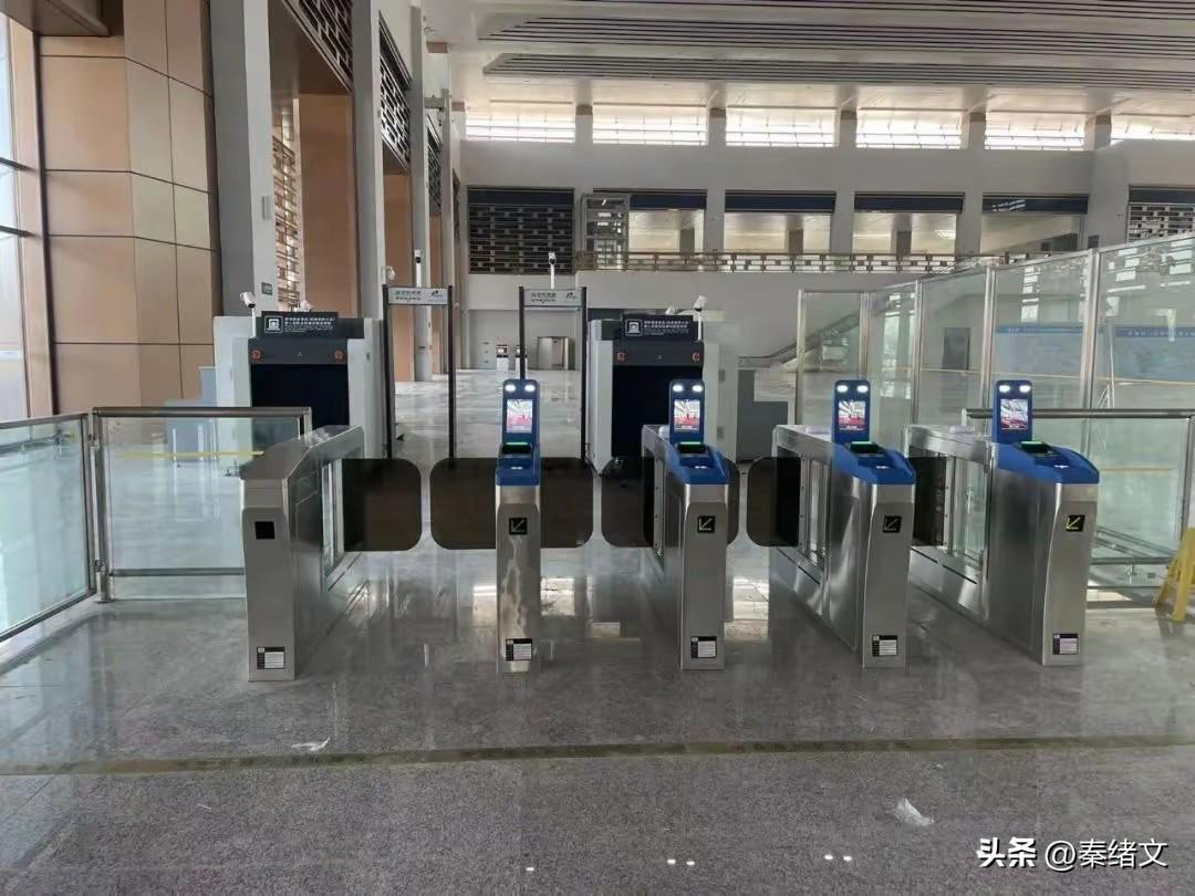 荆州北站现在还免费停车吗
 
开车去荆州北站坐车，最头疼的就是停车收费问题，不少