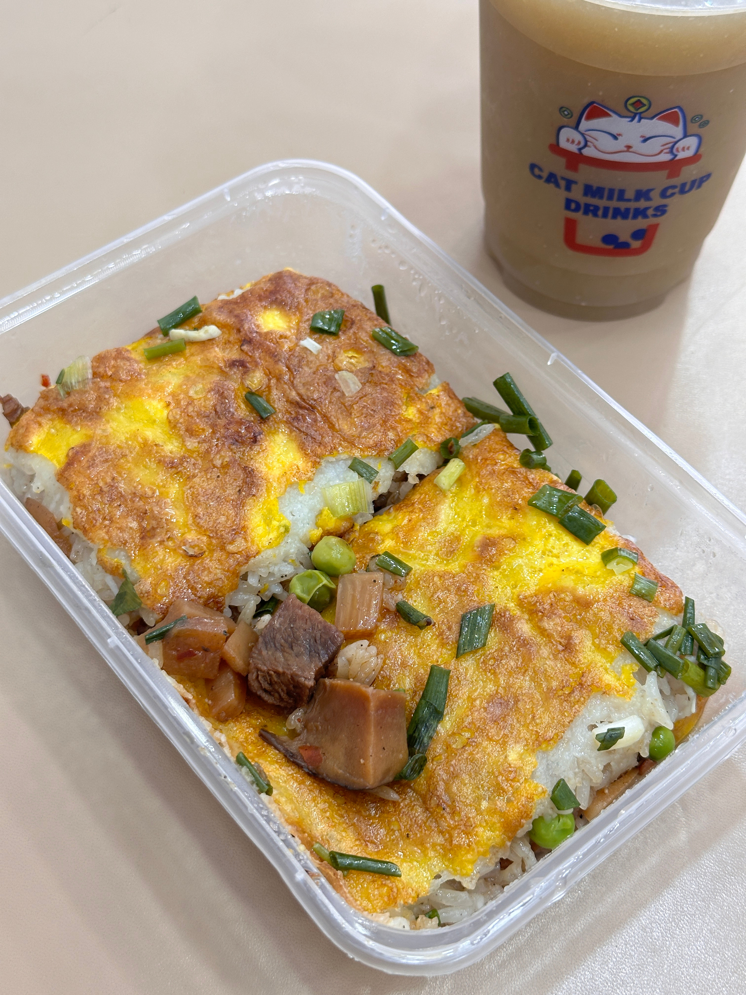 [吃馕]吃完豆皮去聚餐了 ​​​