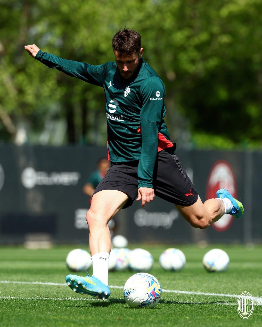 全神贯注🔒

📍克来沃米兰内洛体育中心