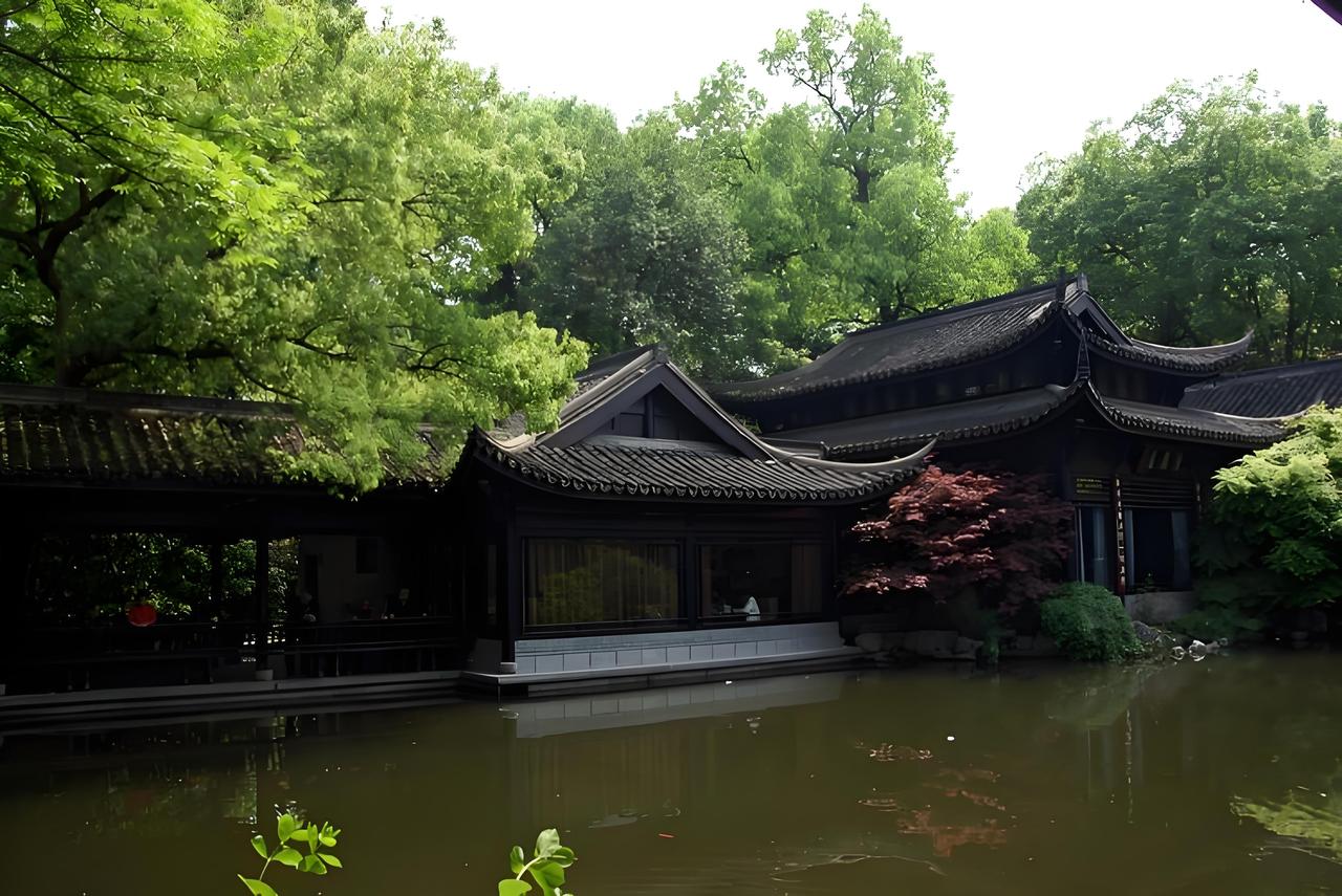 中国十大园林景观排行榜

中国园林是世界园林艺术的瑰宝，融合了自然山水之美与人文