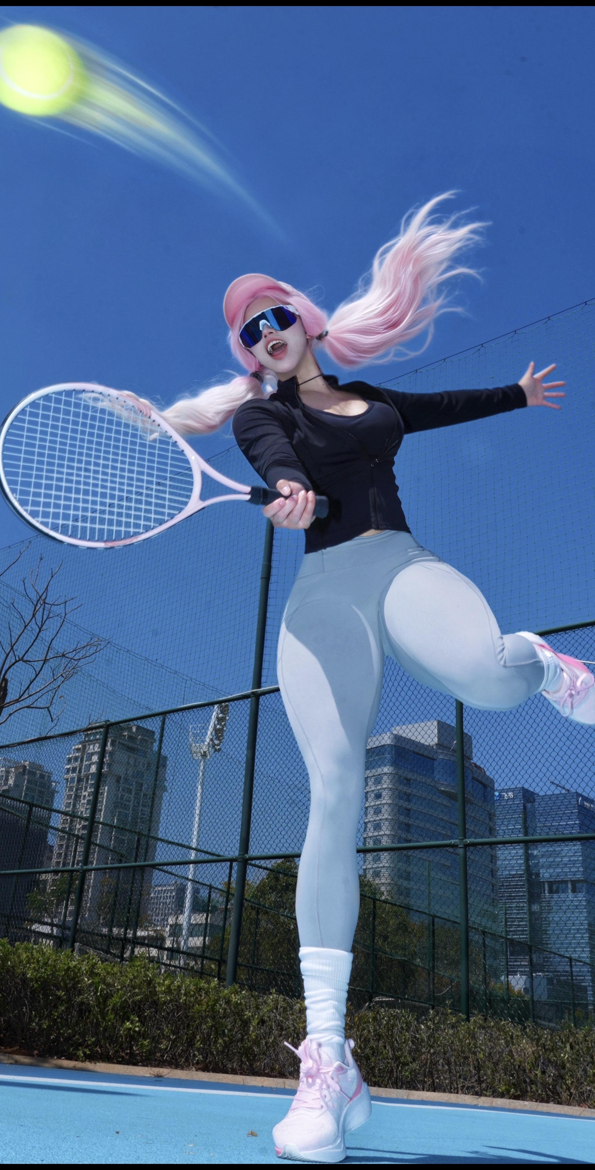 -要和双马尾来一发球吗?  🎾