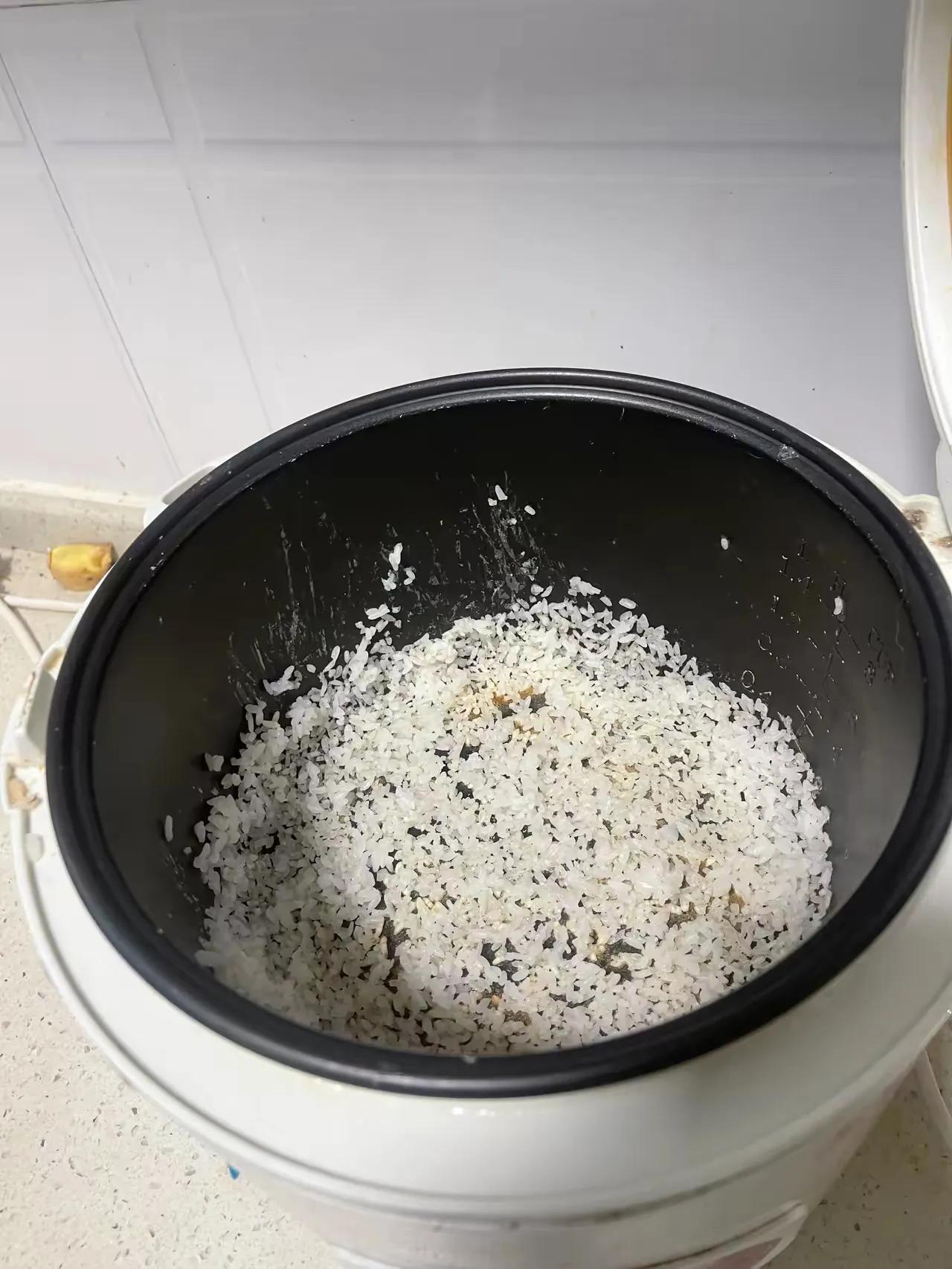 电饭锅也能烧锅巴吗？