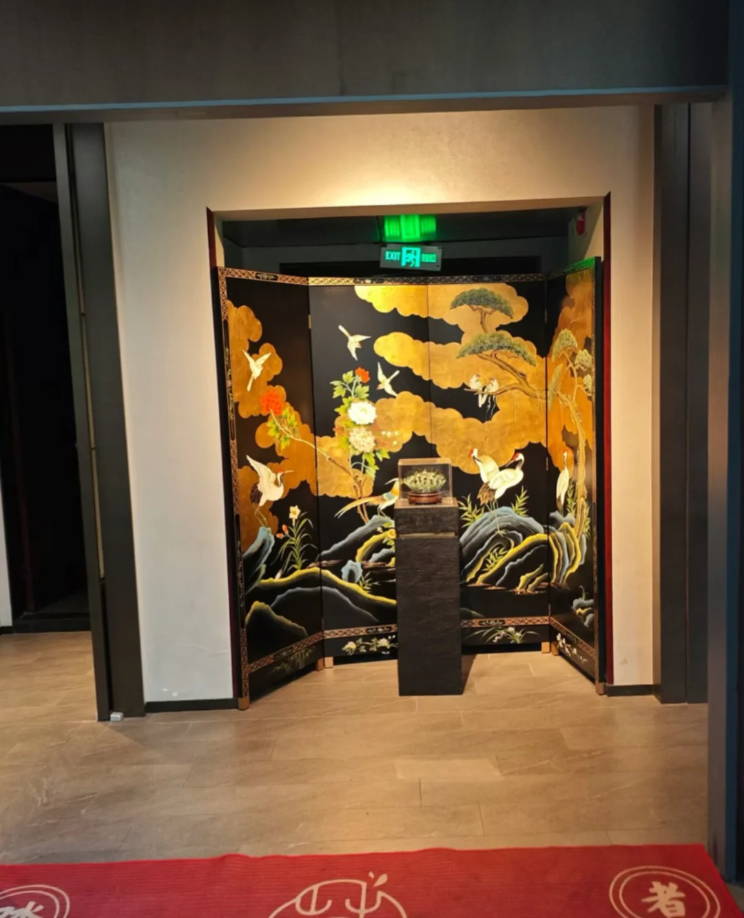 中古堆漆屏风古老艺术的魅力