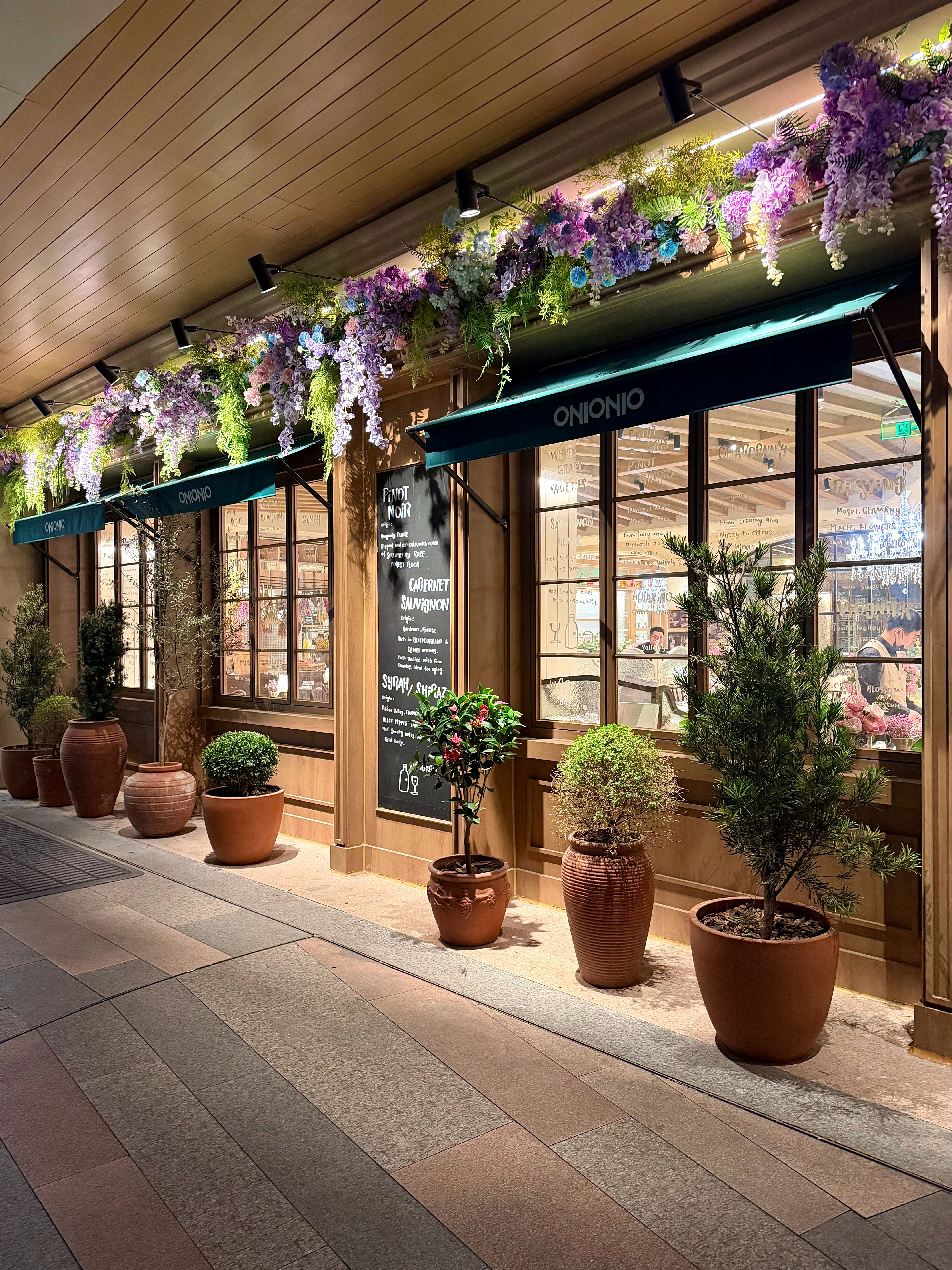 有一天 我发现幸福不再是惊天动地的大事 而是平淡的某一刻⛲️ 济南