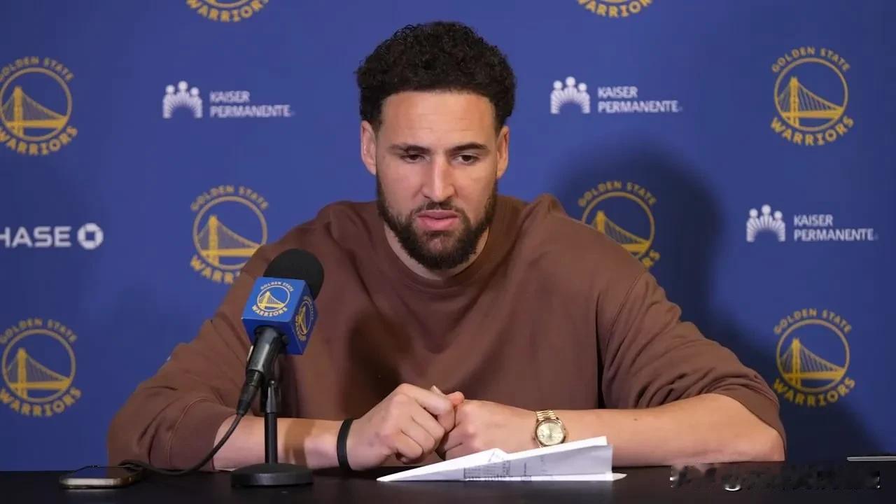 克莱·汤普森打破了对他不确定的未来的沉默：

“我拥有我想要的一切，但我想要更多