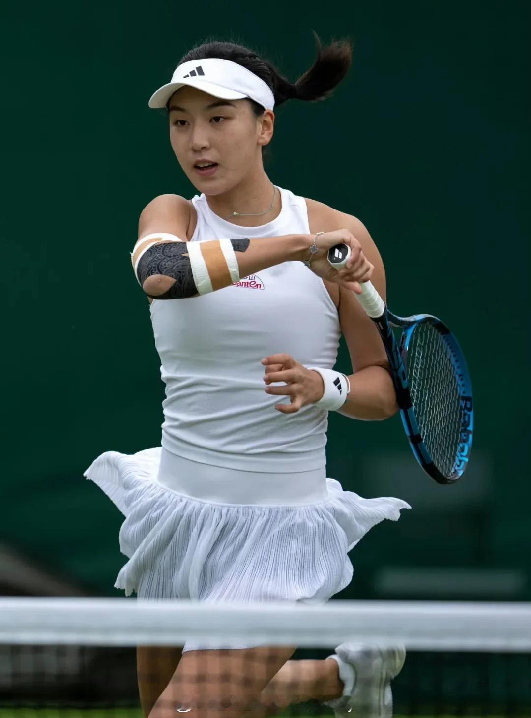 特大喜讯🎉王欣瑜挽救赛点逆转wta250 布拉格站，赛会4号种子中国二姐王欣瑜