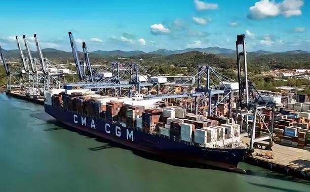 中方终于动手了！大批货轮空集装箱离开，巴拿马这下麻烦大了。

这可不是普通的搬家