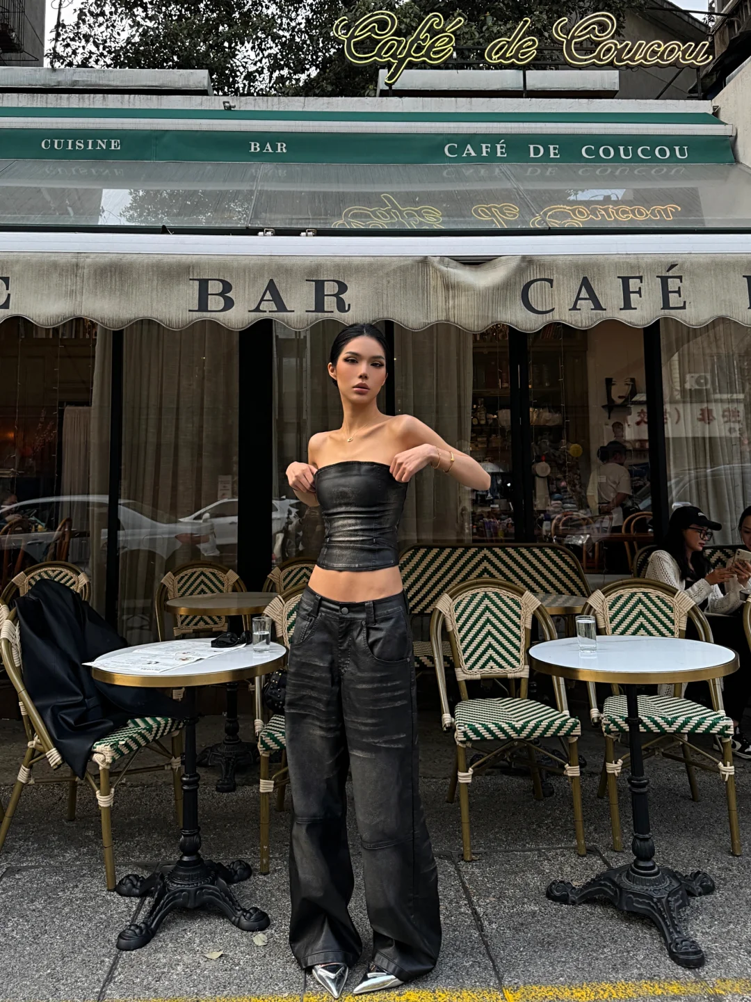 ☕️ 𝐁𝐥𝐚𝐜𝐤 𝐢𝐧 𝐜𝐚𝐟𝐞 🖤