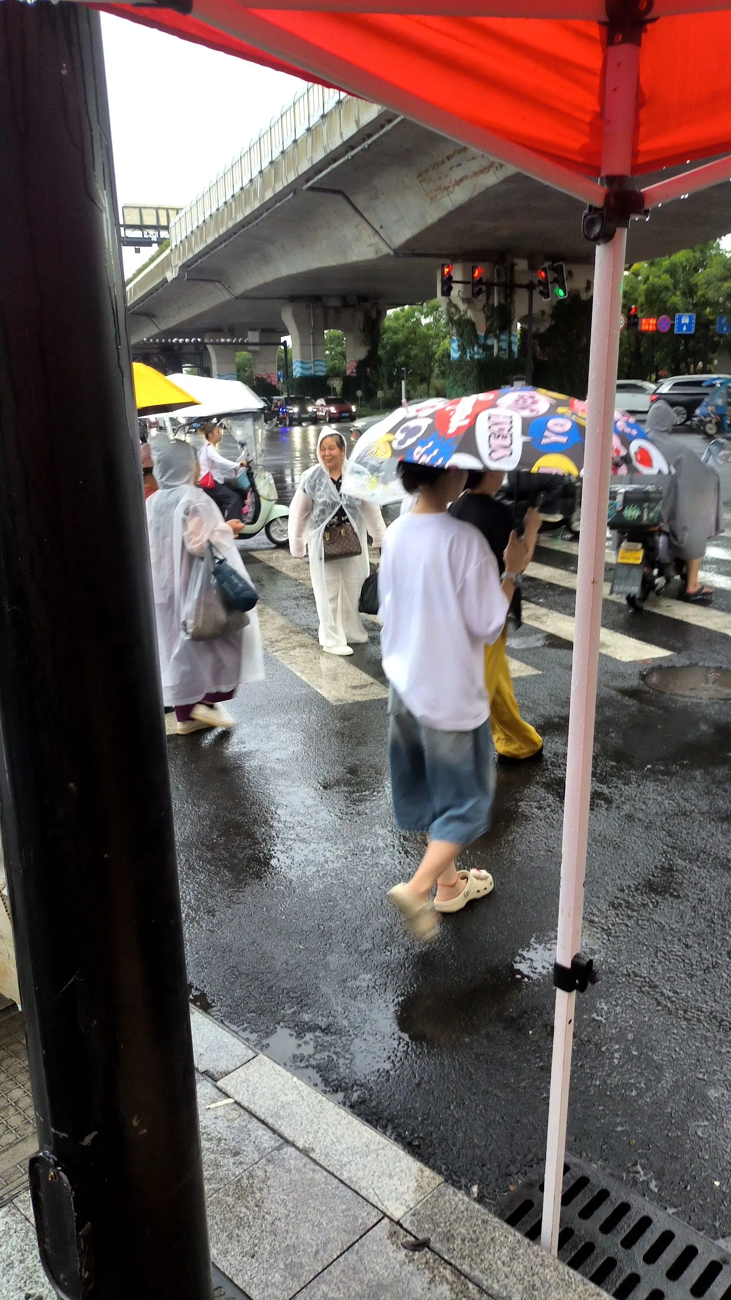 又双叒叕是下雨天