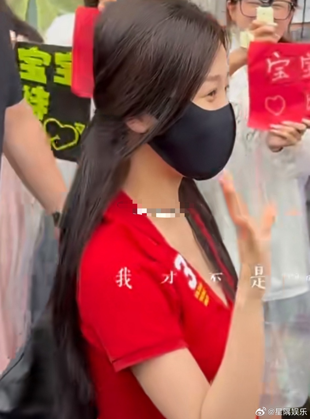 虞书欣这大扁头还是戴个帽子吧