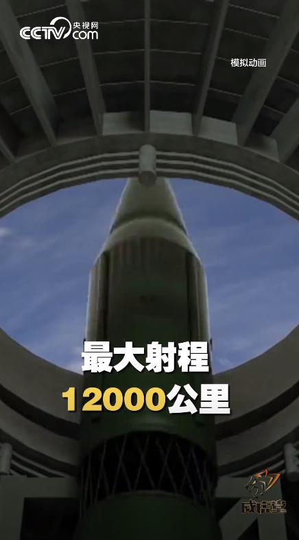 老美官宣新一代B61-13核炸弹后，咱妈直接拿出了东风-5号洲际弹道导弹，爆炸当