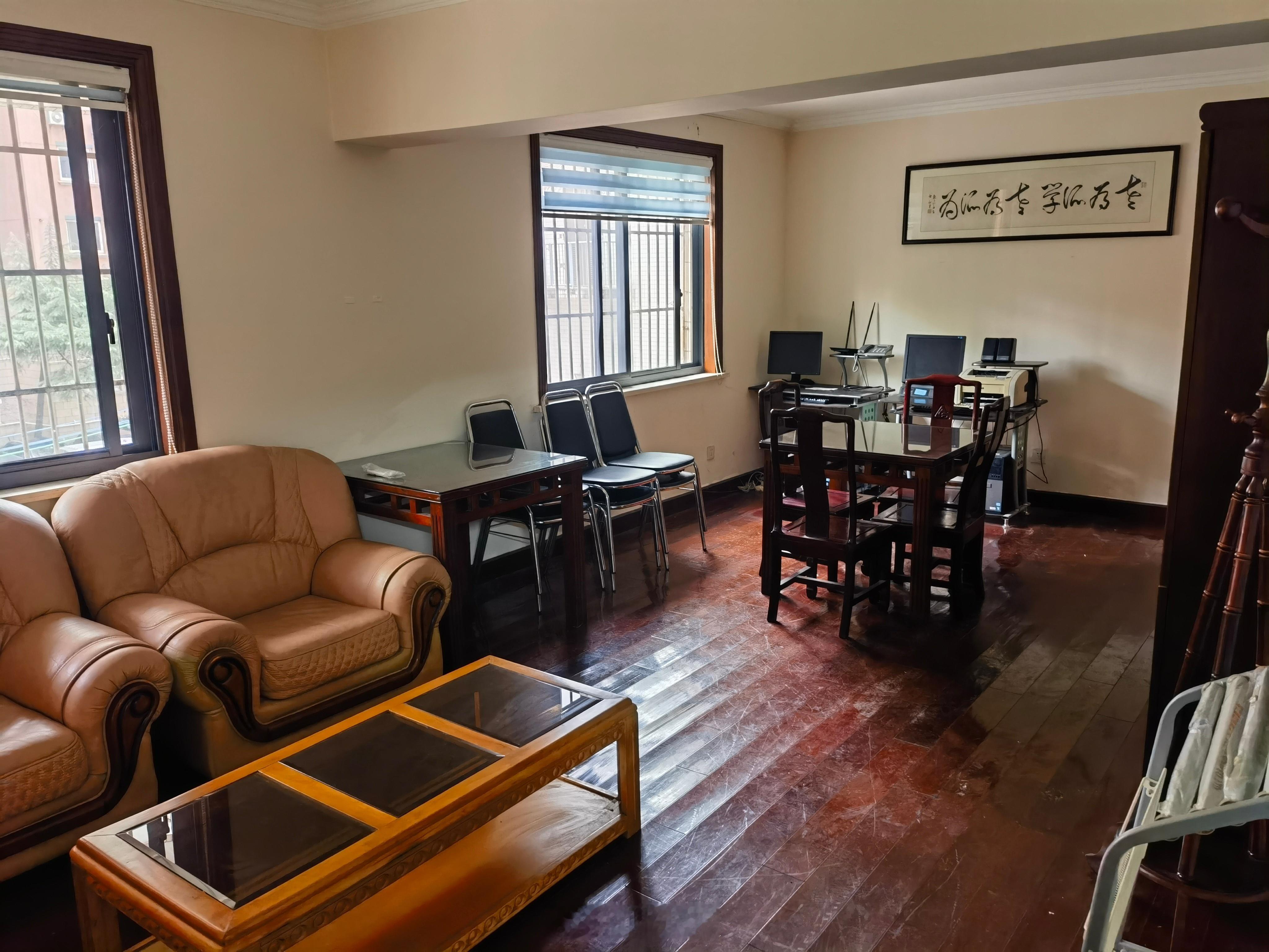 换房才是装修的主力多地鼓励居民装修既有住房以前看过一个访谈，红星美凯龙创始人车建