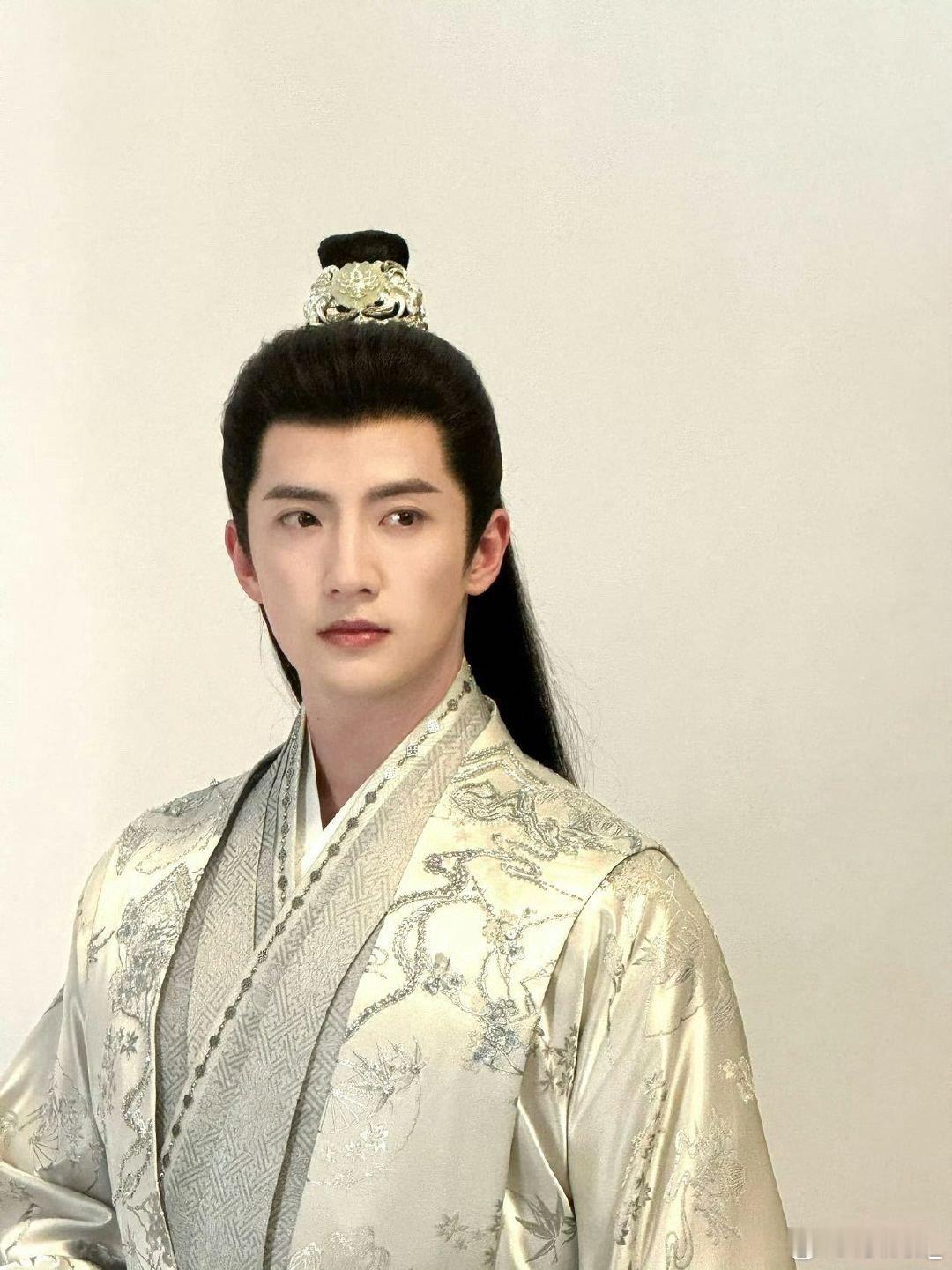 这下杨仕泽在朝雪录里变聪明了 人机哥也能当权谋？！《朝雪录》太给杨仕泽机会了，在