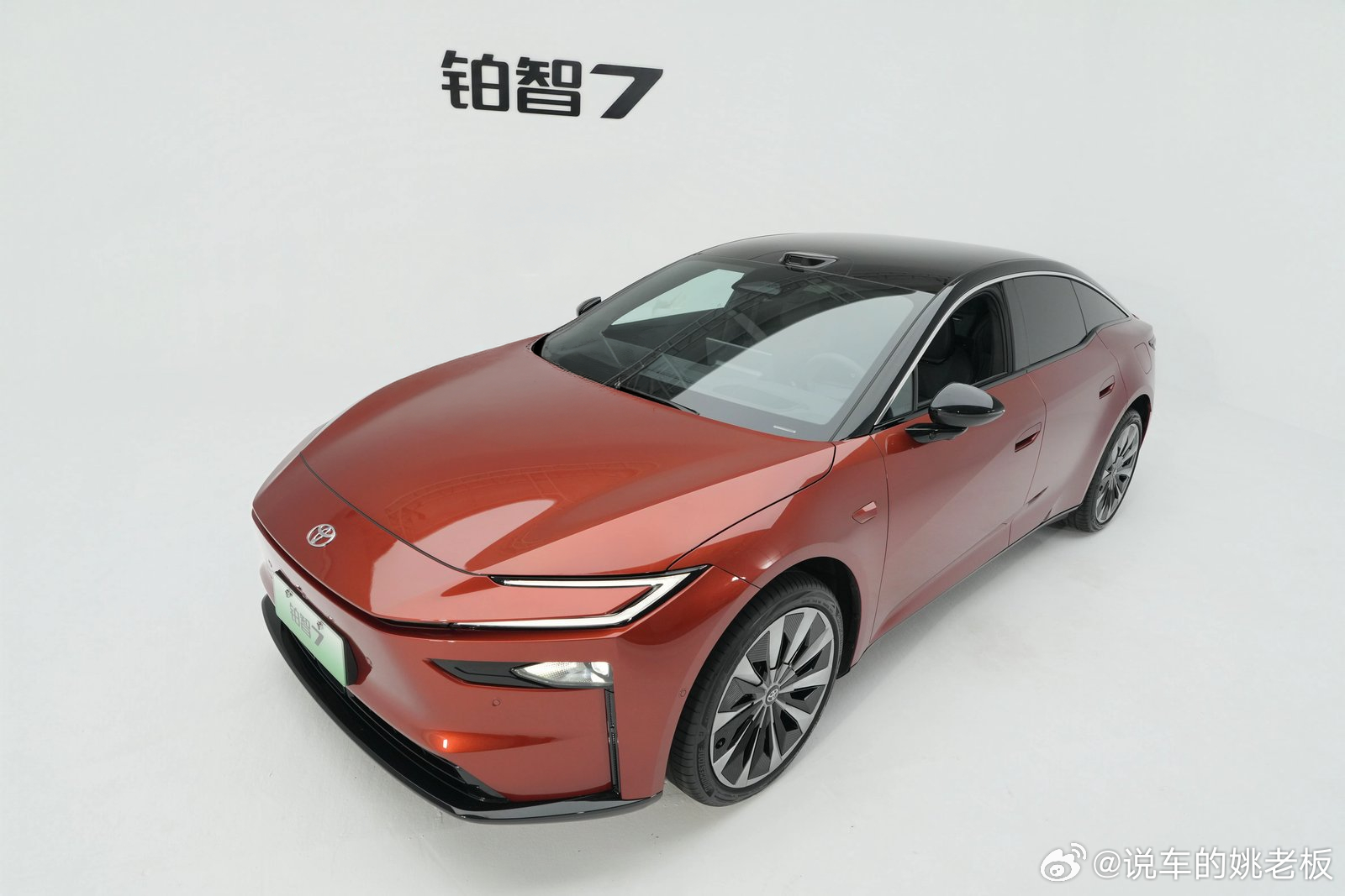 兄弟们！关注广汽丰田铂智7价格的注意了！3月5号刚开启预售的铂智7，作为广汽丰田