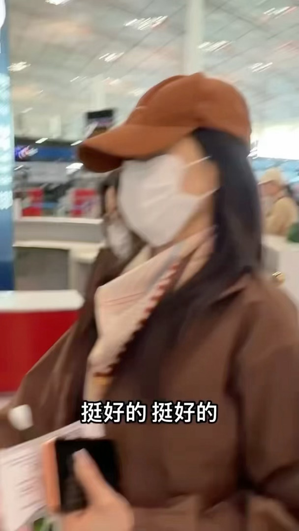 徐洁儿回应头像被笑是家族群同款哈哈哈哈哈哈哈，本来只是一个普通微信头像意外出圈，