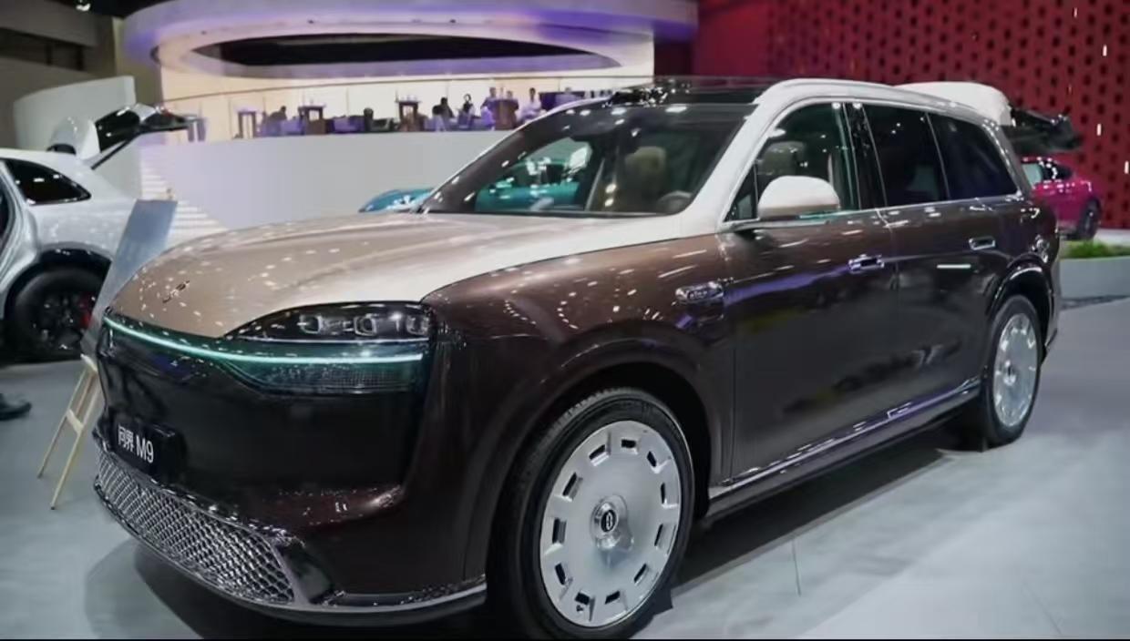 北京车展看全新一代问界M9，6激光雷达才是真安全底气
安全永远是高端车的底线，全