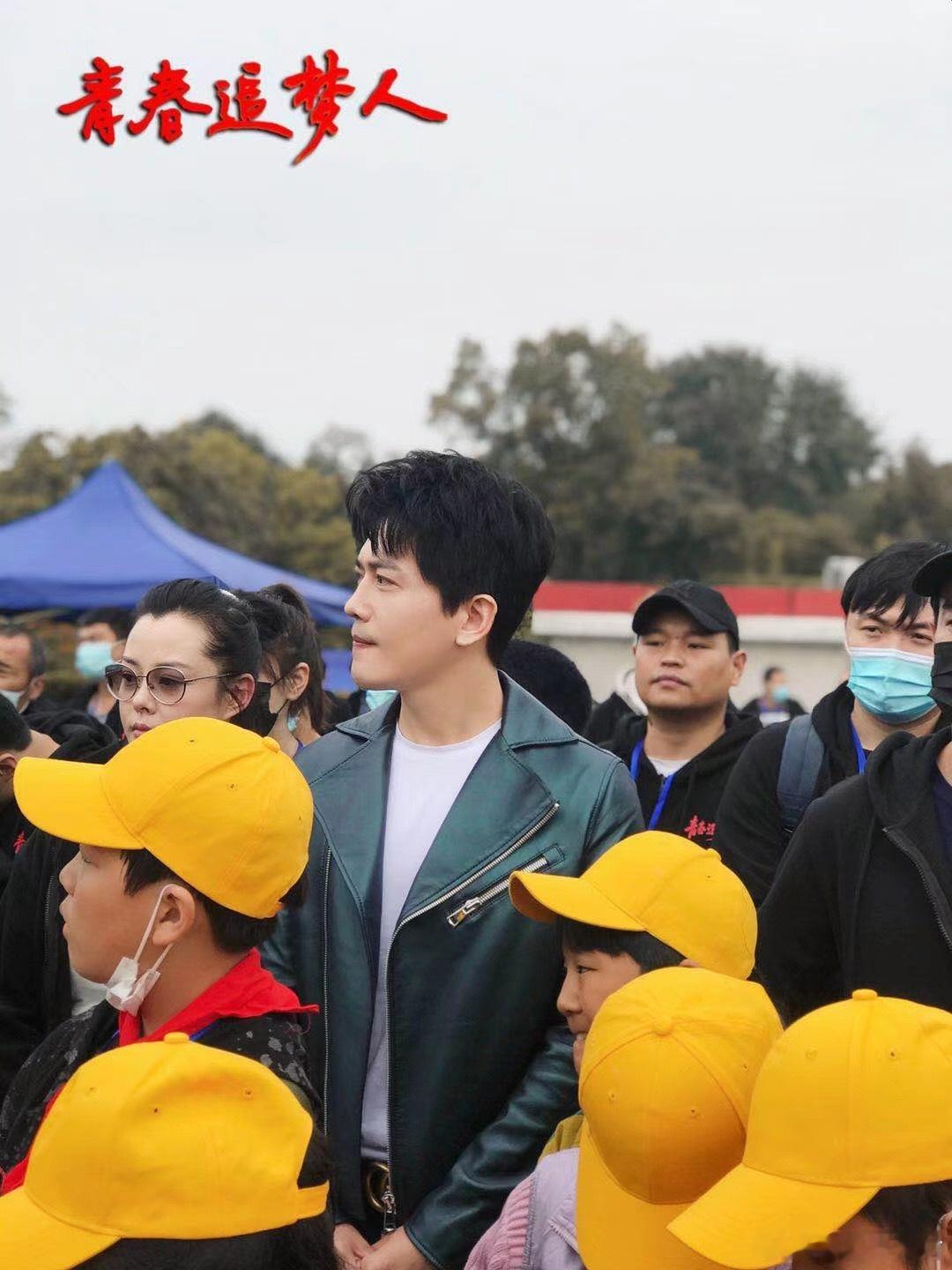 李亭哲生子炸出半个娱乐圈李亭哲明星奶爸 被曝后直接认，不藏不躲。实力派演员的新身