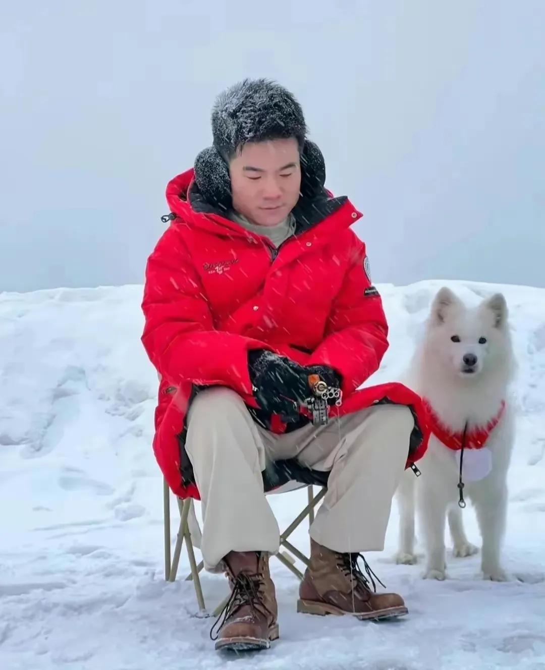 董宇辉小作文事件都忽略的几个问题！
一、粉丝太重视小董，小孙认为小董飘了，在小孙