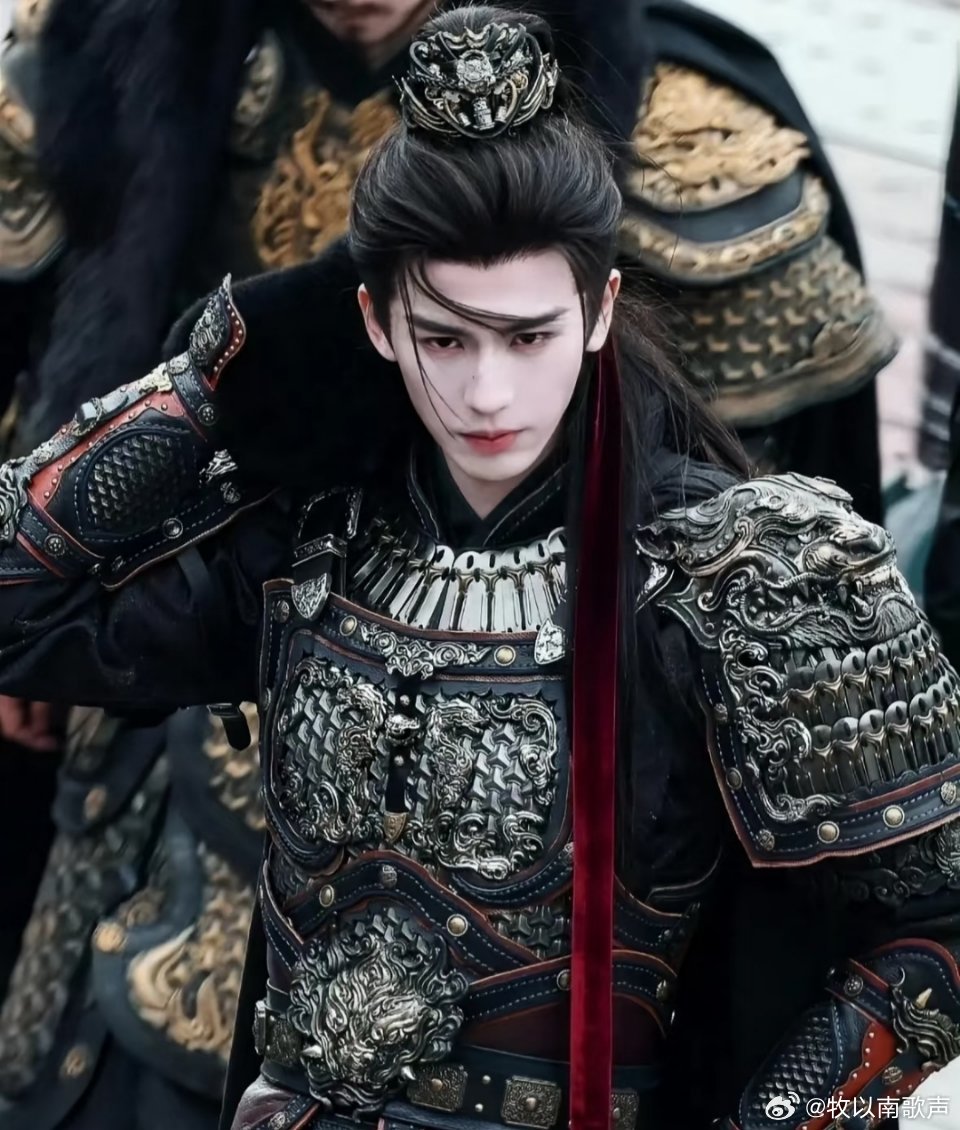 张凌赫靠撒娇训马训马没成功又怎样，这马妥妥凭实力单身！换我可顶不住，不用撒娇，他