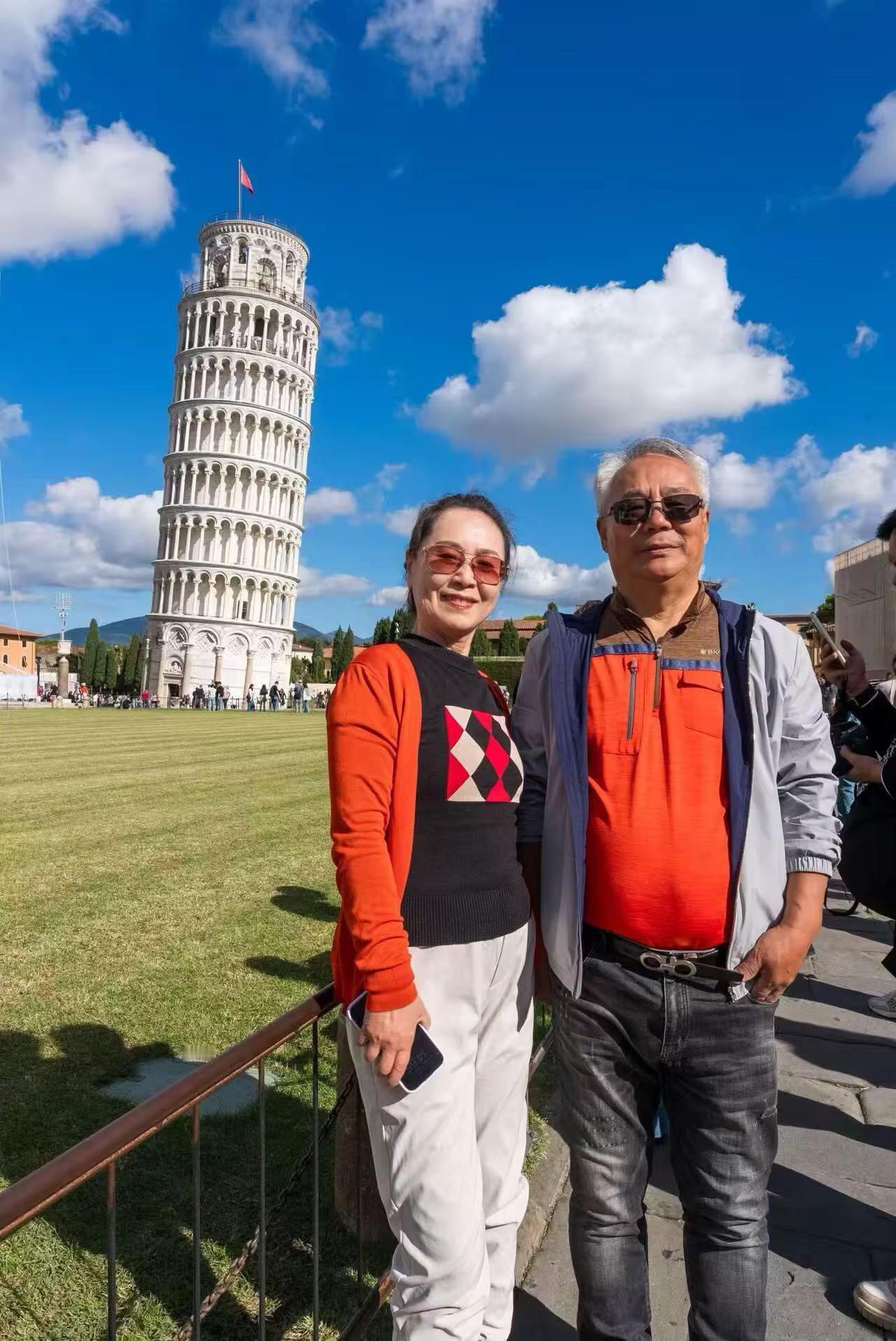夫妻之间是陪伴重要还是爱重要。爱是选择，陪伴是行动。爱让人想靠近，陪伴让人真正拥