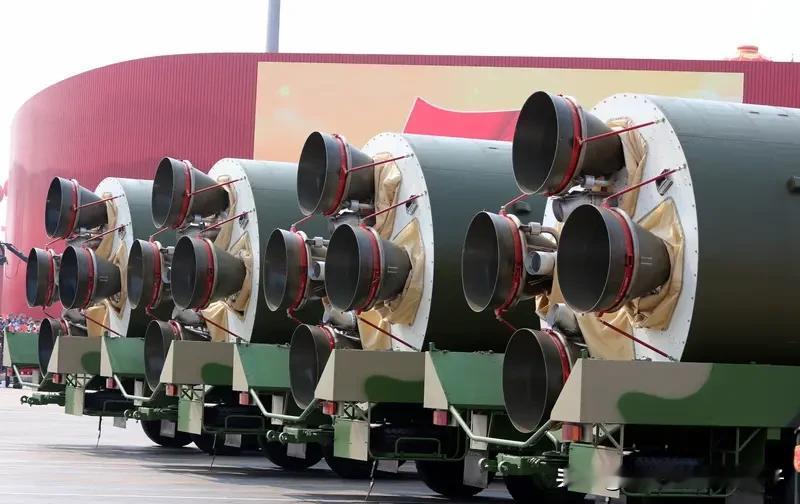 中国洲际导弹的实力相当惊人！美国国防部年度《中国军力报告》都被迫承认中国陆基洲际