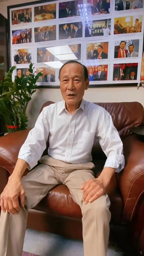 在電影《古惑仔》演「江湖大佬」駱駝的武打影星陳惠敏，已淡出幕前多年，他早前自爆在