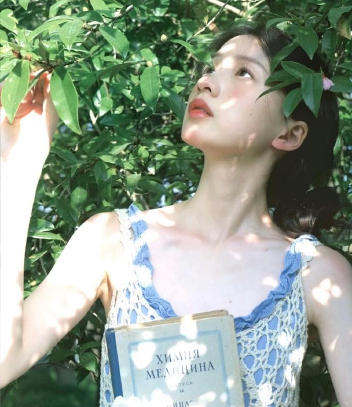 不断增加自己的筹码，外在形象，内在素质，知识量，思考能力，人品资产，专业能力，人