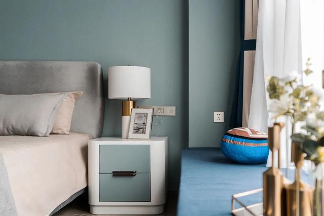 110㎡现代轻奢，大胆的软装配色，带来华丽时尚的气质