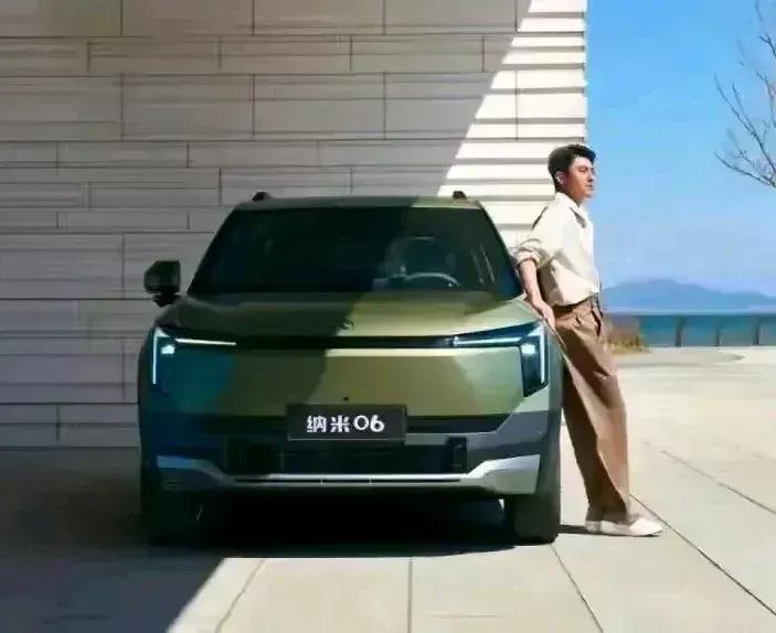 近期，东风纳米06在新能源汽车市场成绩斐然。上市仅35天，销量突破5600台，6