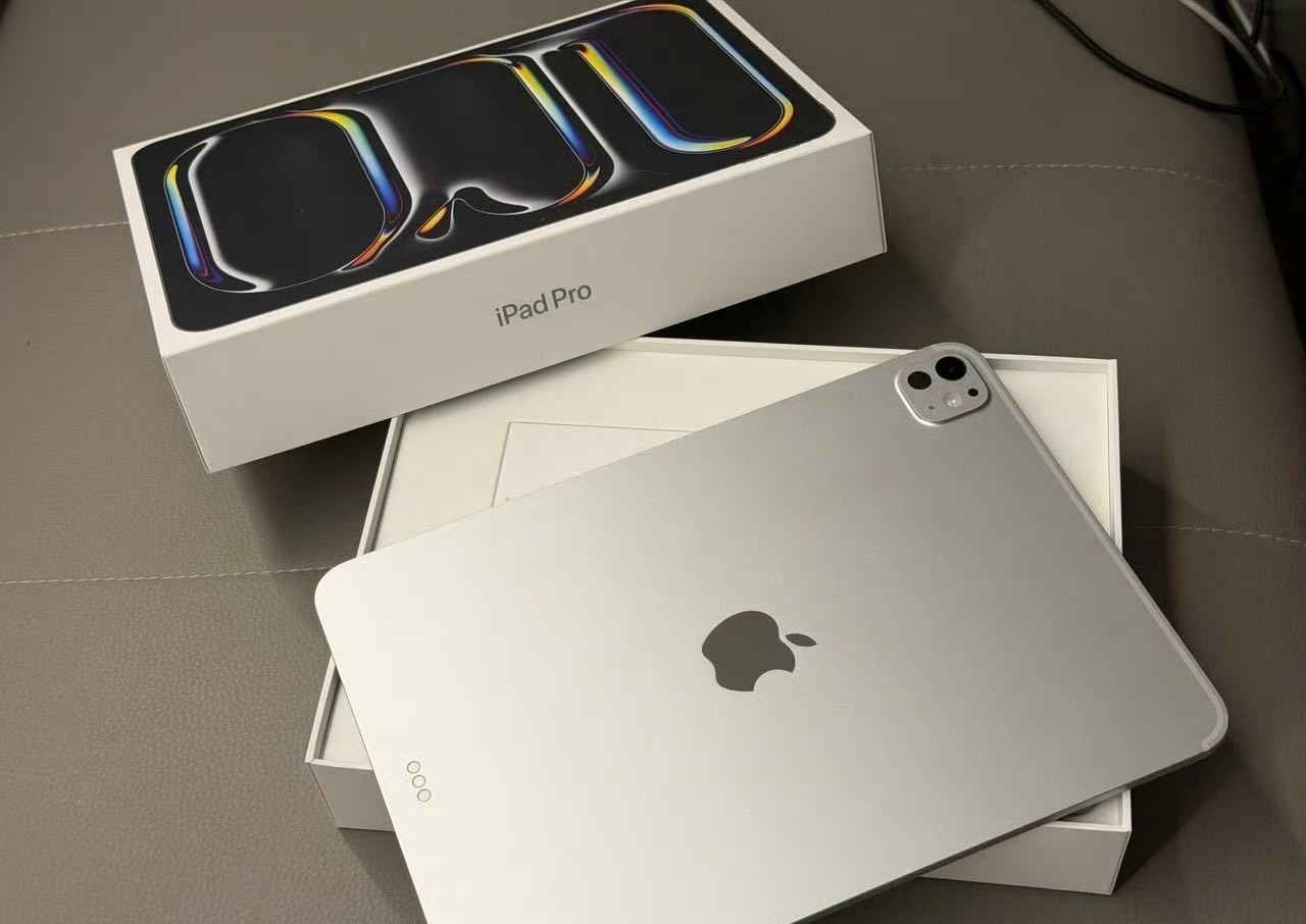 苹果两件套来啦！抽4位姐妹每人安排两件套带走！iphone17 Pro Max 