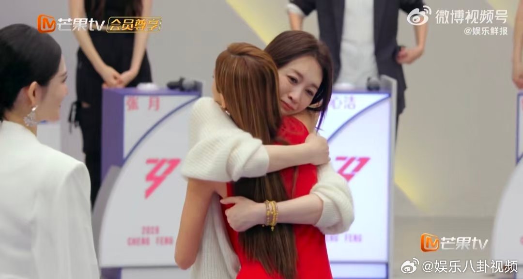 陈凯琳感动落泪乘风2026陈凯琳勇敢站上舞台却也会紧张落泪，外表温柔内心坚定，这