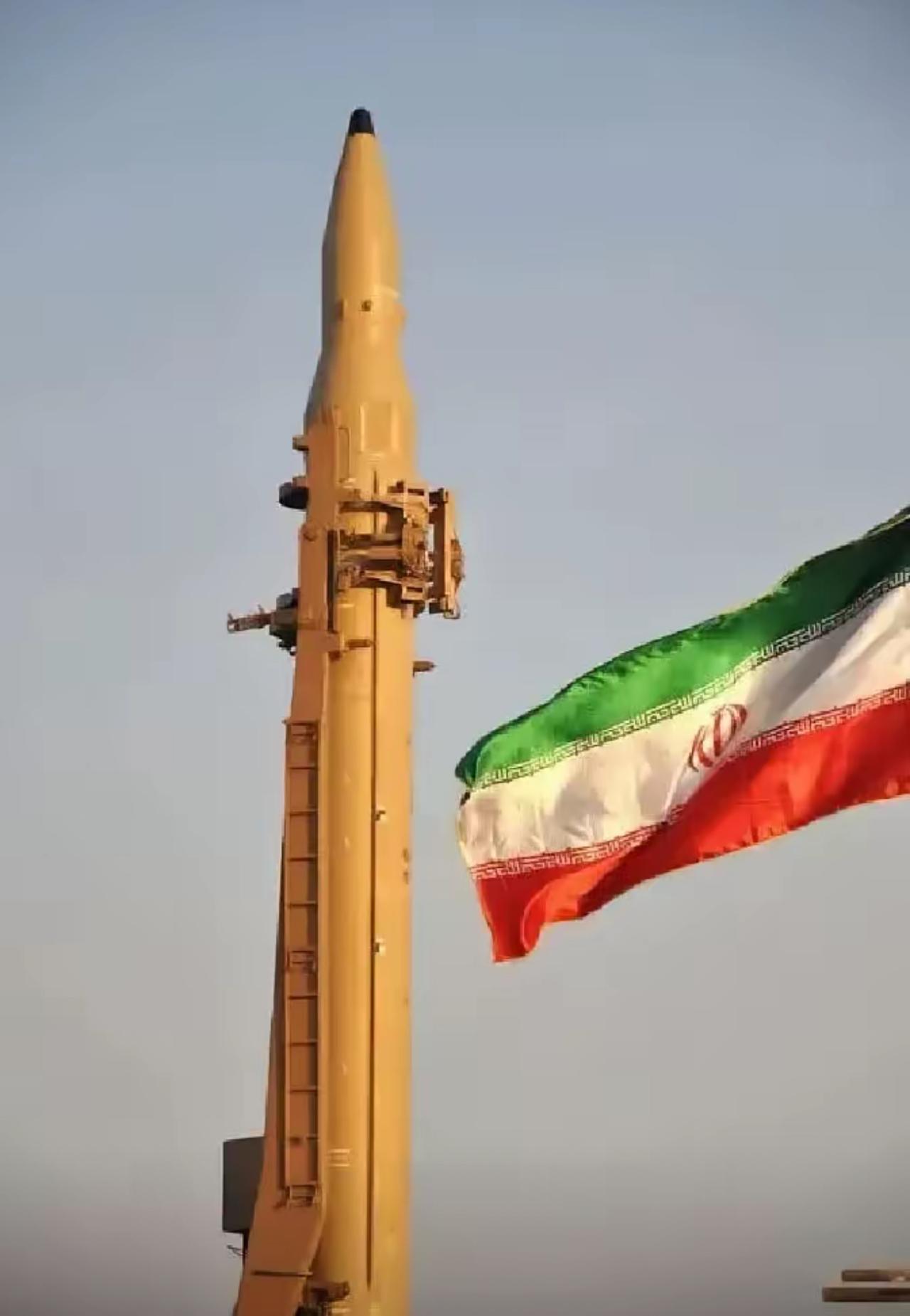 燃爆了！伊朗火力拉满，第11轮导弹猛轰以色列，根本停不下来，伊朗这波反击直接杀疯