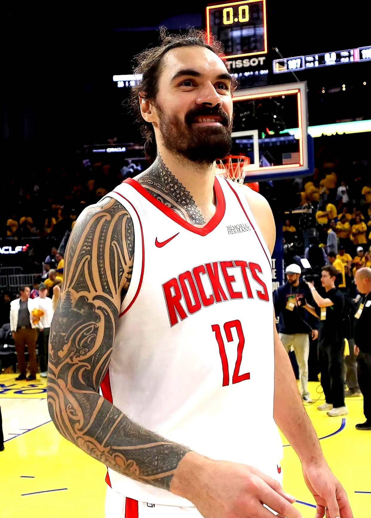 海王也伤了。
Shams：火箭中锋史蒂文-亚当斯接受左脚踝手术，赛季报销。
杜兰