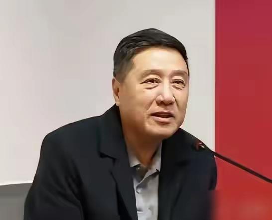 67岁晚景凄凉！
叶挺孙子叶大鹰，
为22岁忘年恋弄丢一生安稳
 
真的太唏嘘了