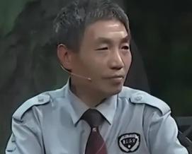 1970年云南地震时，一名老兵徒手救出十四名女兵。谁能想到，时隔45年，女兵们得