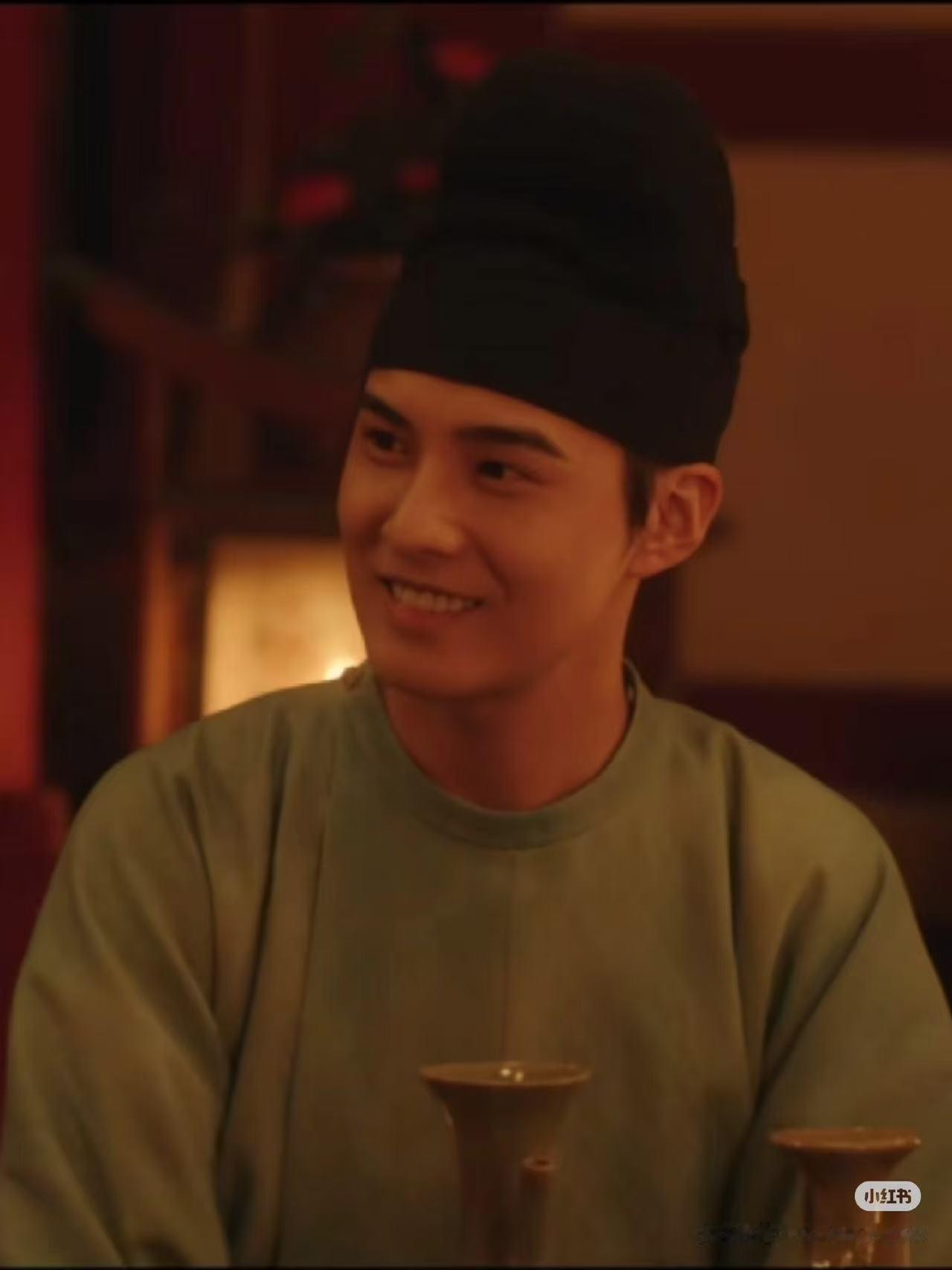 古子成复刻姐姐不会怪我名场面古子成在锦绣芳华里演的很好，他白色橄榄树也演的很好，