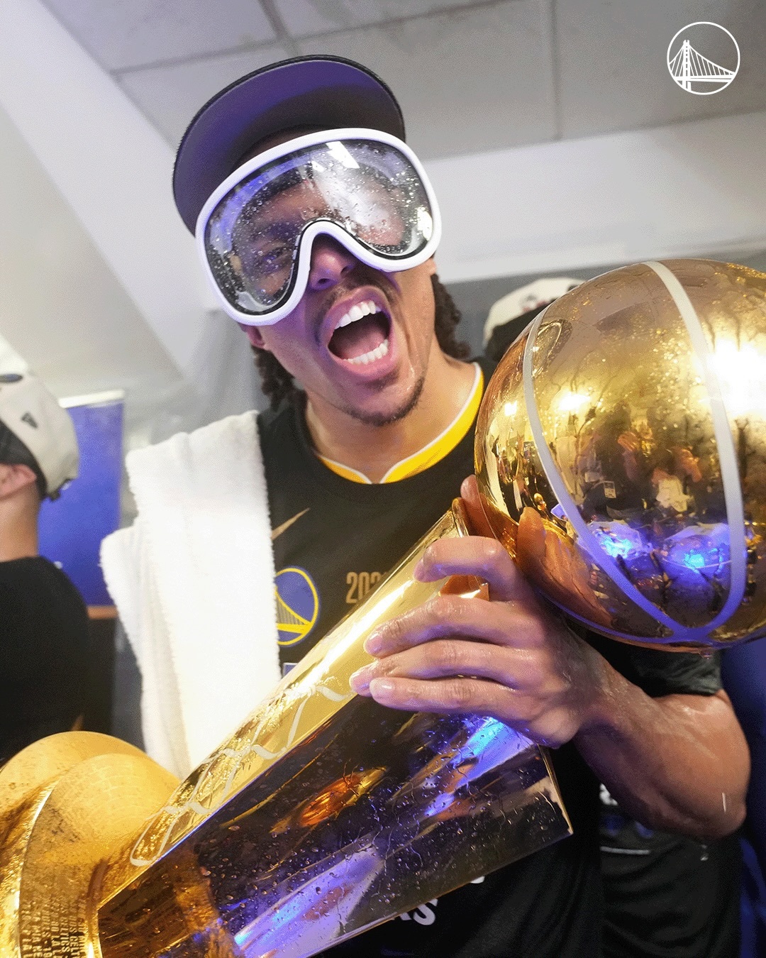 4 years ago today，called “Ayesha can coo