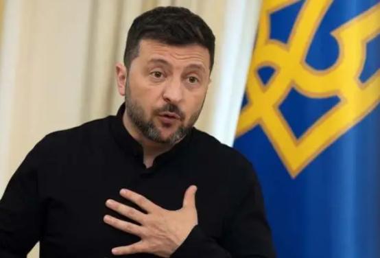 乌克兰用40万人的伤亡和2000亿美元的债务，为美国拔掉了“俄罗斯”这颗眼中钉。