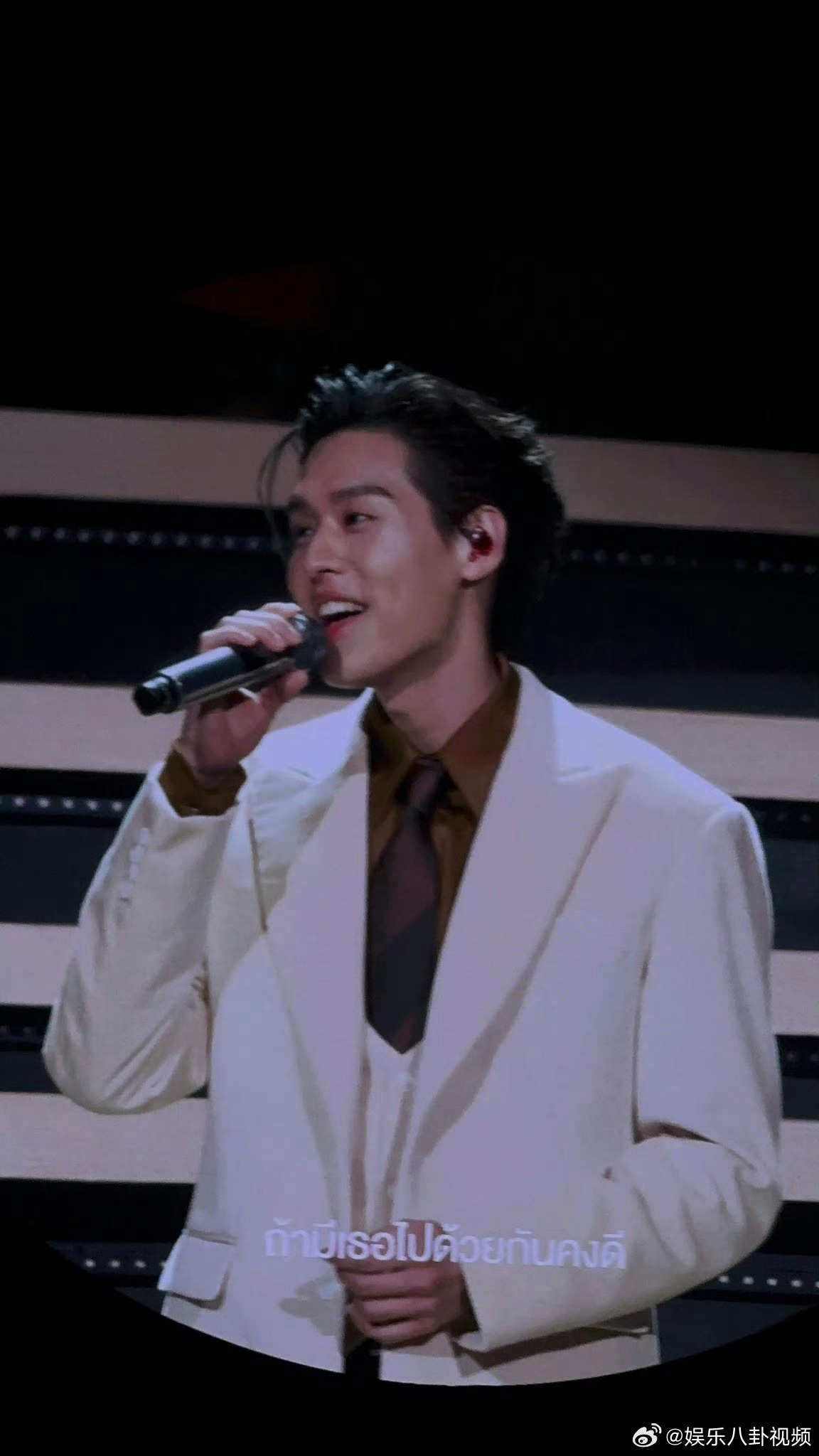 Billkin剪短发了billkin终于剪头发了 bk终于剪短发了啊啊啊啊！！下