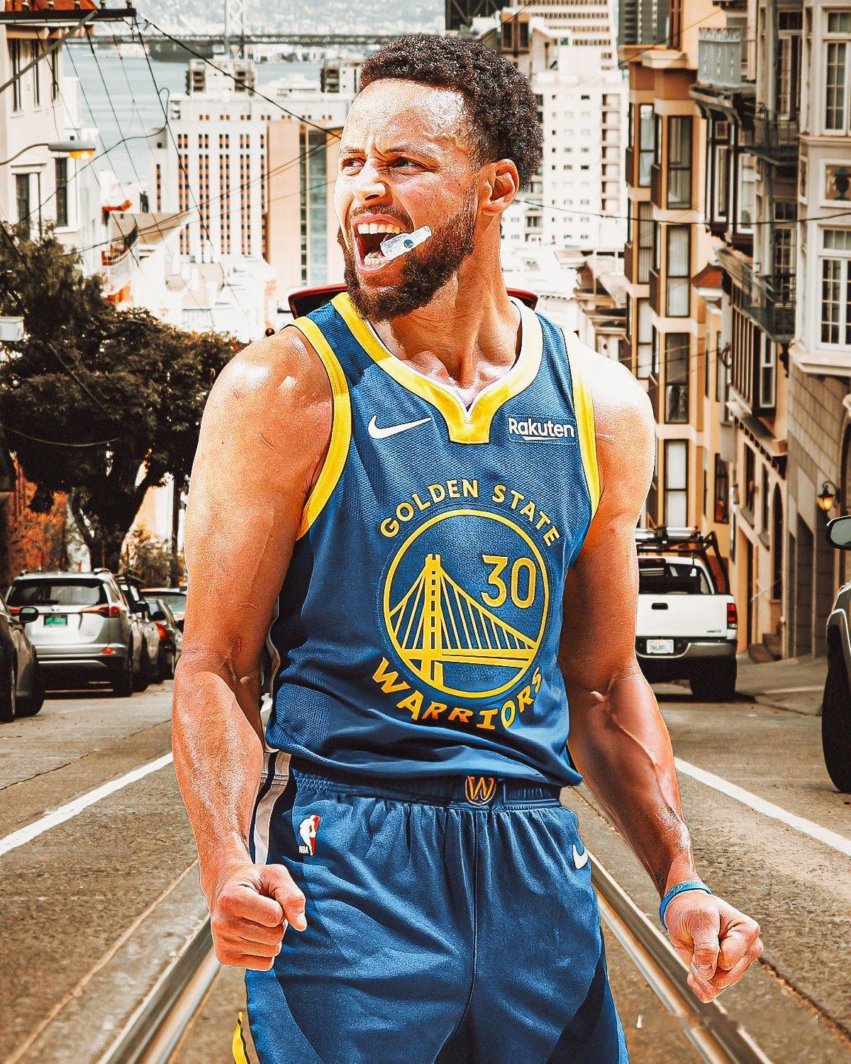 库里命中12记三分砍下48分3篮板2助攻3抢断1盖帽，投篮26中16中，其中三分