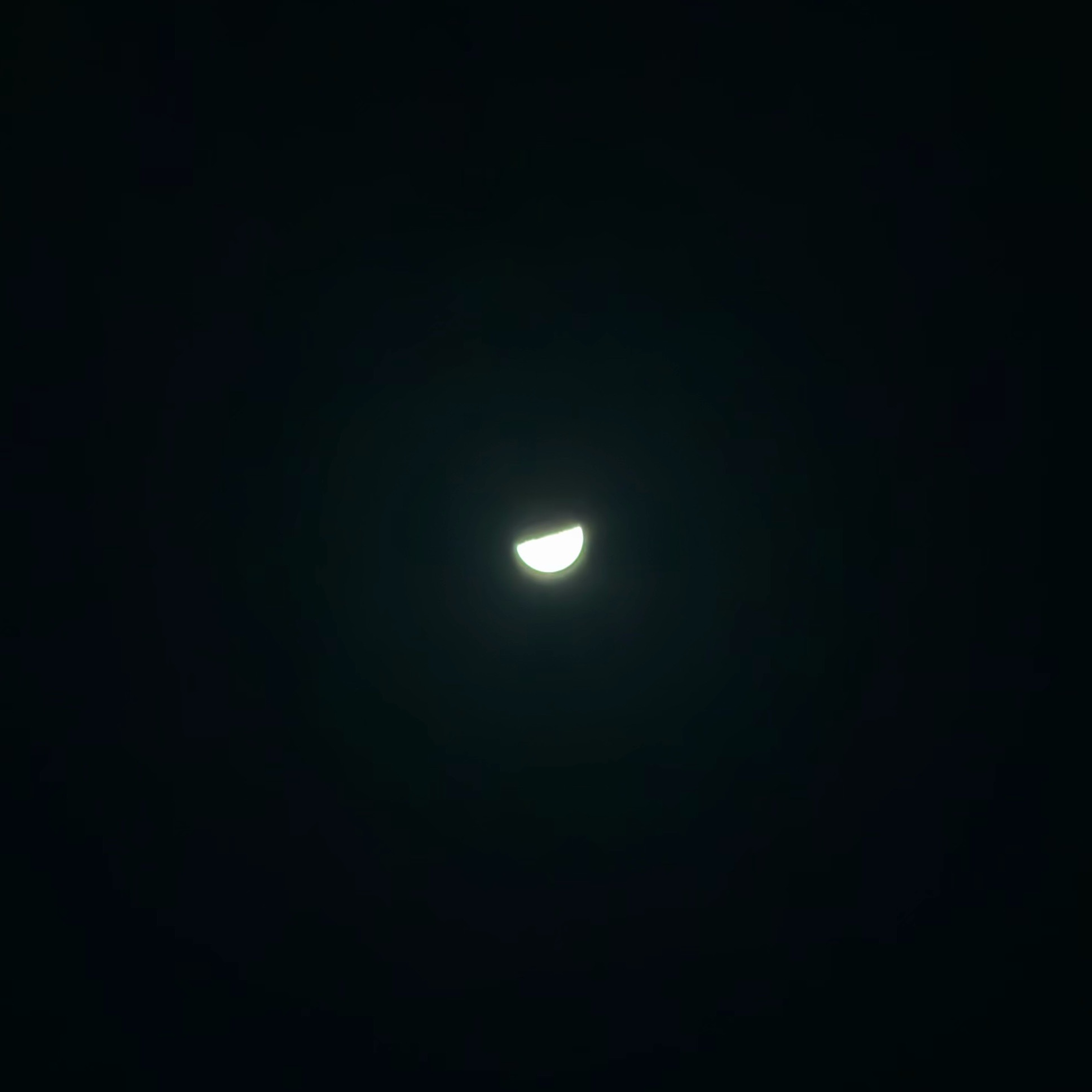 杨超越写给杨超越的马年祝福超越看，这是今晚的月亮