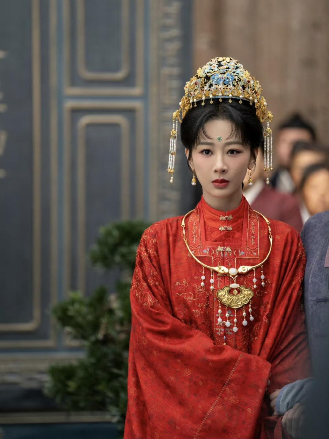半幅銮驾是什么(੭ •_•)❓
电视剧《家业李祯》，李祯的半副銮驾，不只是古时婚