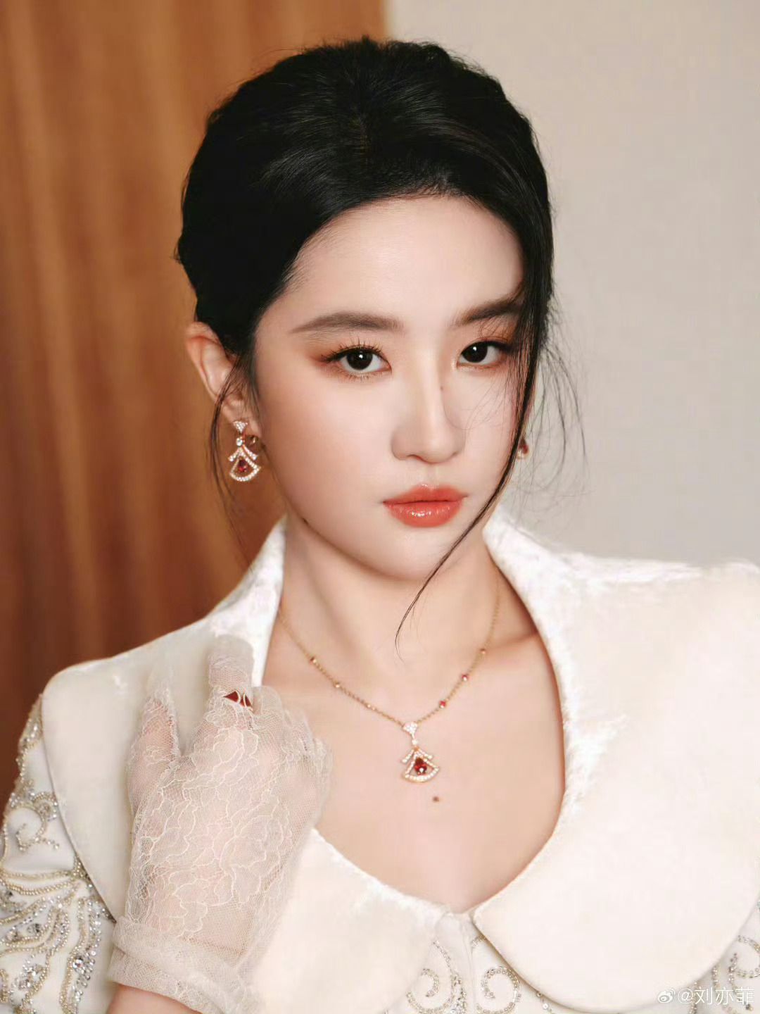 刘亦菲嘴唇好软 