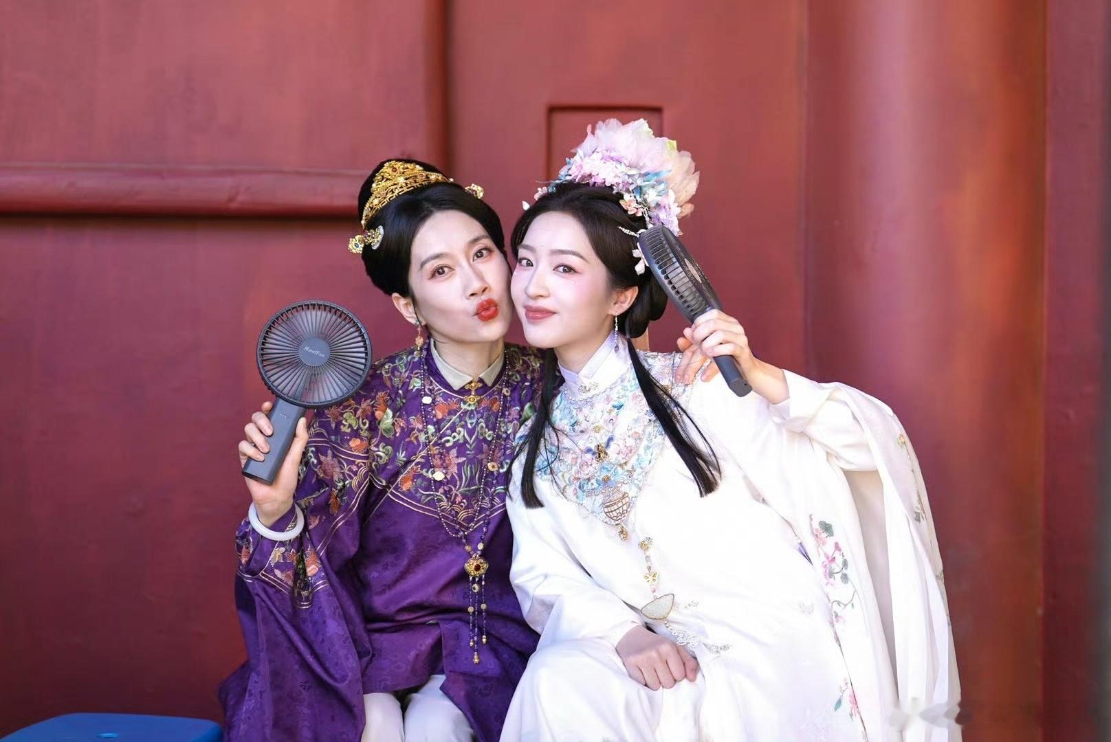 花开锦绣 我的评分：花开锦绣有自己的郭碧婷向太 第一个说邓恩熙温峥嵘是郭碧婷和向