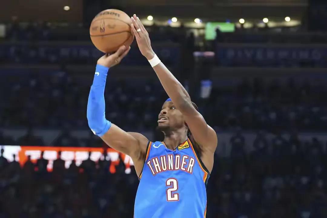 NBA多名记者发声！裁判对亚历山大太照顾了！

多名NBA记者在西部决赛首场比赛