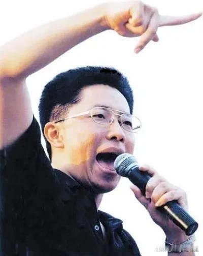 知道李阳老师这个名字，应该是在2000年读中专的时候，读大学的堂哥寄过来的信件里