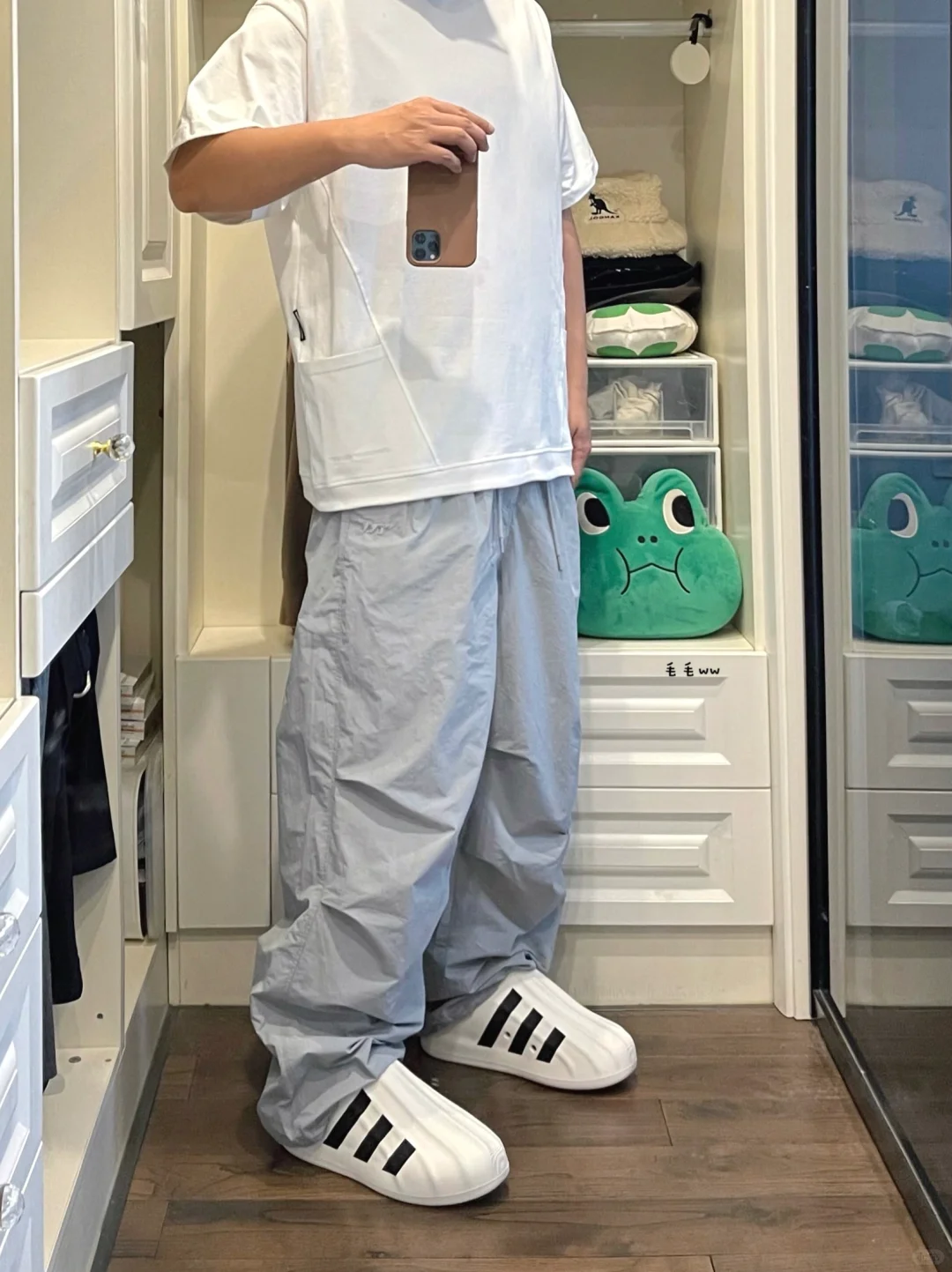 阔腿工装裤｜洞洞鞋穿搭