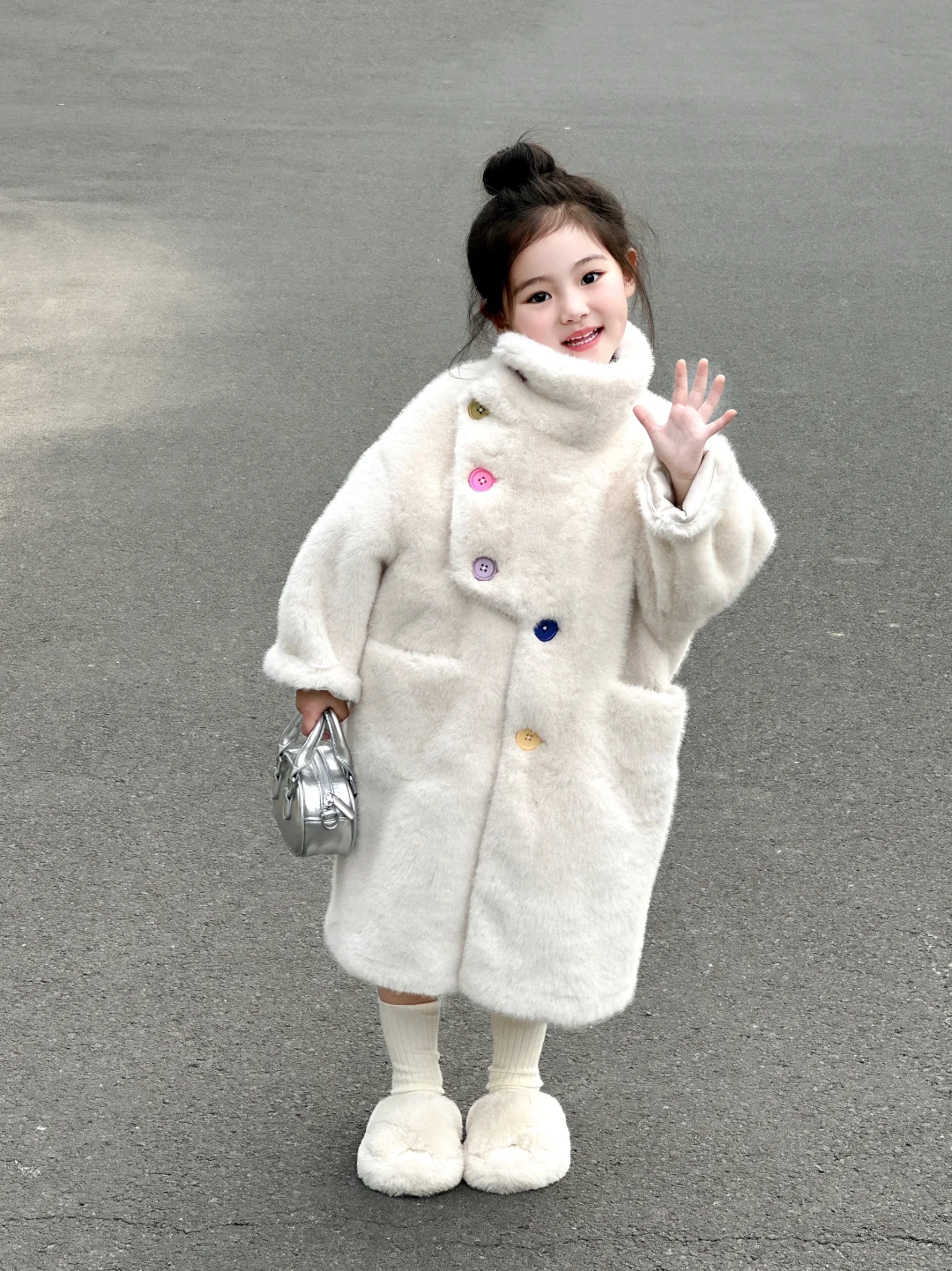 女孩子真的好可爱～